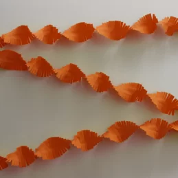 Crepepapier slinger 6 meter Oranje | Feestelijk Verpakt
